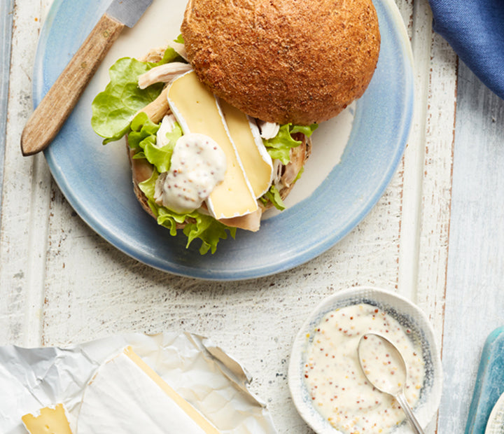 Chicken and Brie Wholegrain LowFOD™ Roll