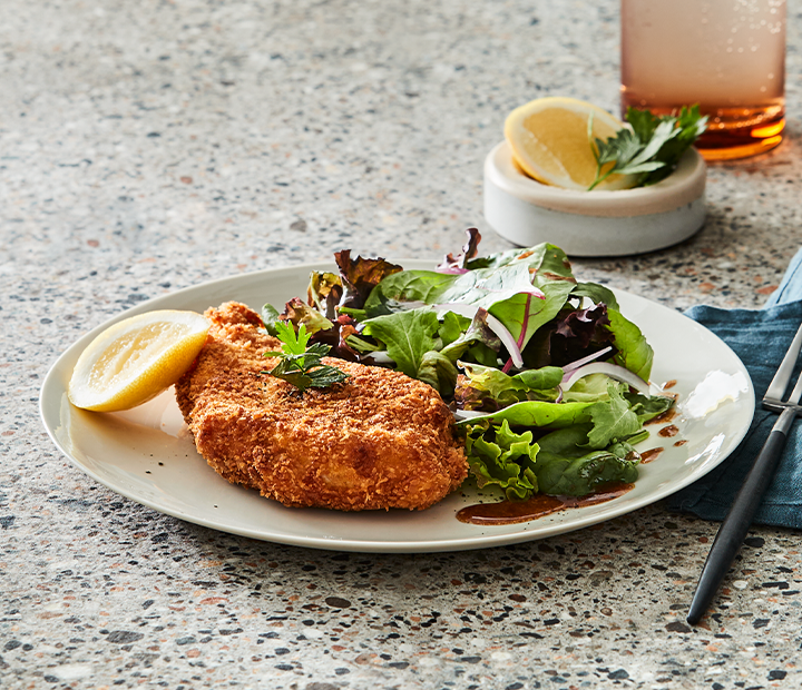 Crumbed Chicken & Garden Salad