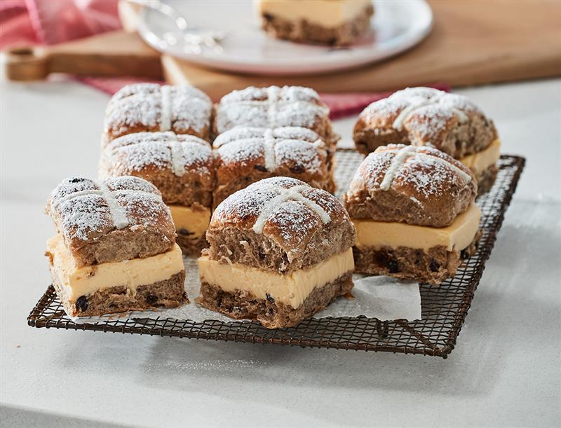 Hot Cross Bun Vanilla Slice Recipe