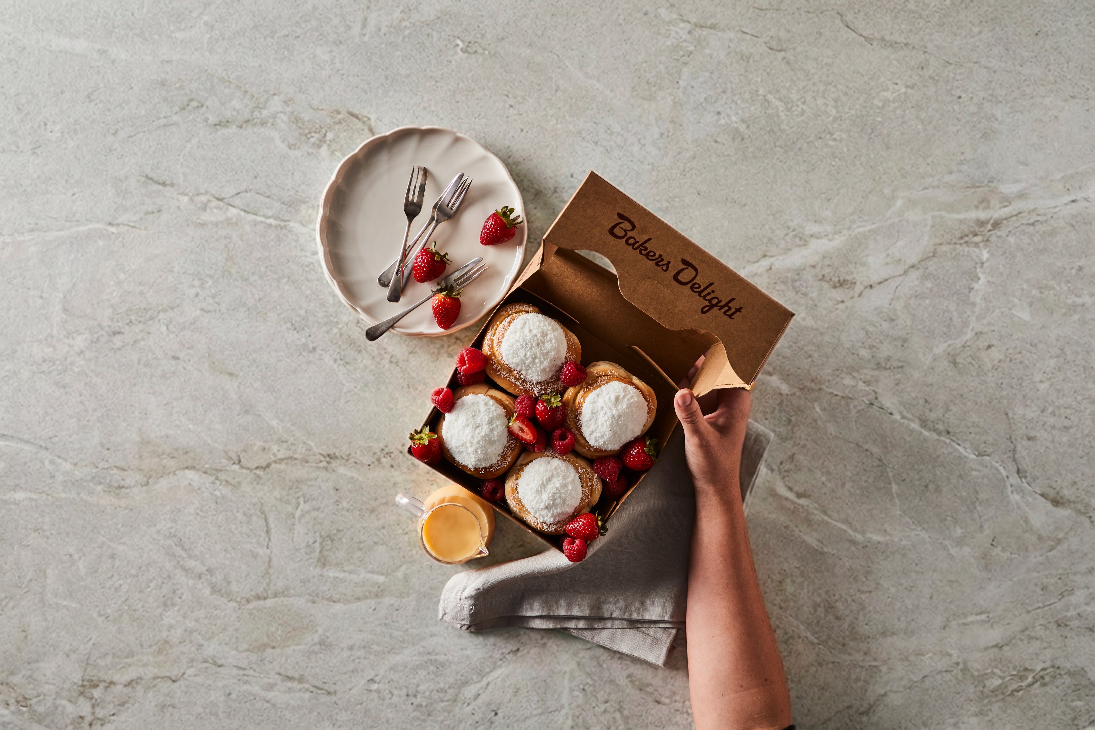 Mini Custard Scroll 4 Pack